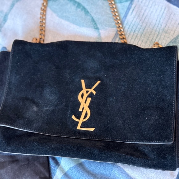 Saint Laurent Kate Small Supple Reversible Chain Bag in Suede and Leather - Picture 2 of 5